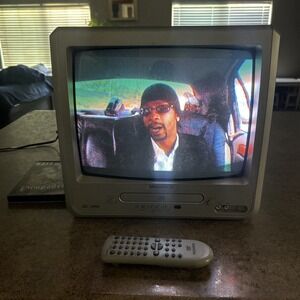 Magnavox 13" MWC13D6 Retro Gaming CRT TV DVD Player Combo W/ Remote Tested EUC